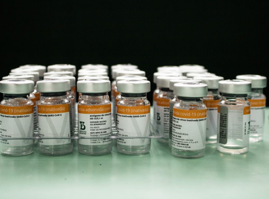 Saúde: Butantan diz que Coronavac é segura e eficaz para faixa entre 3 a 17 anos