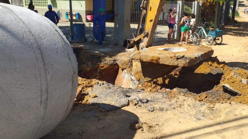 Secretaria de Obras realiza serviços em diferentes regiões da cidade