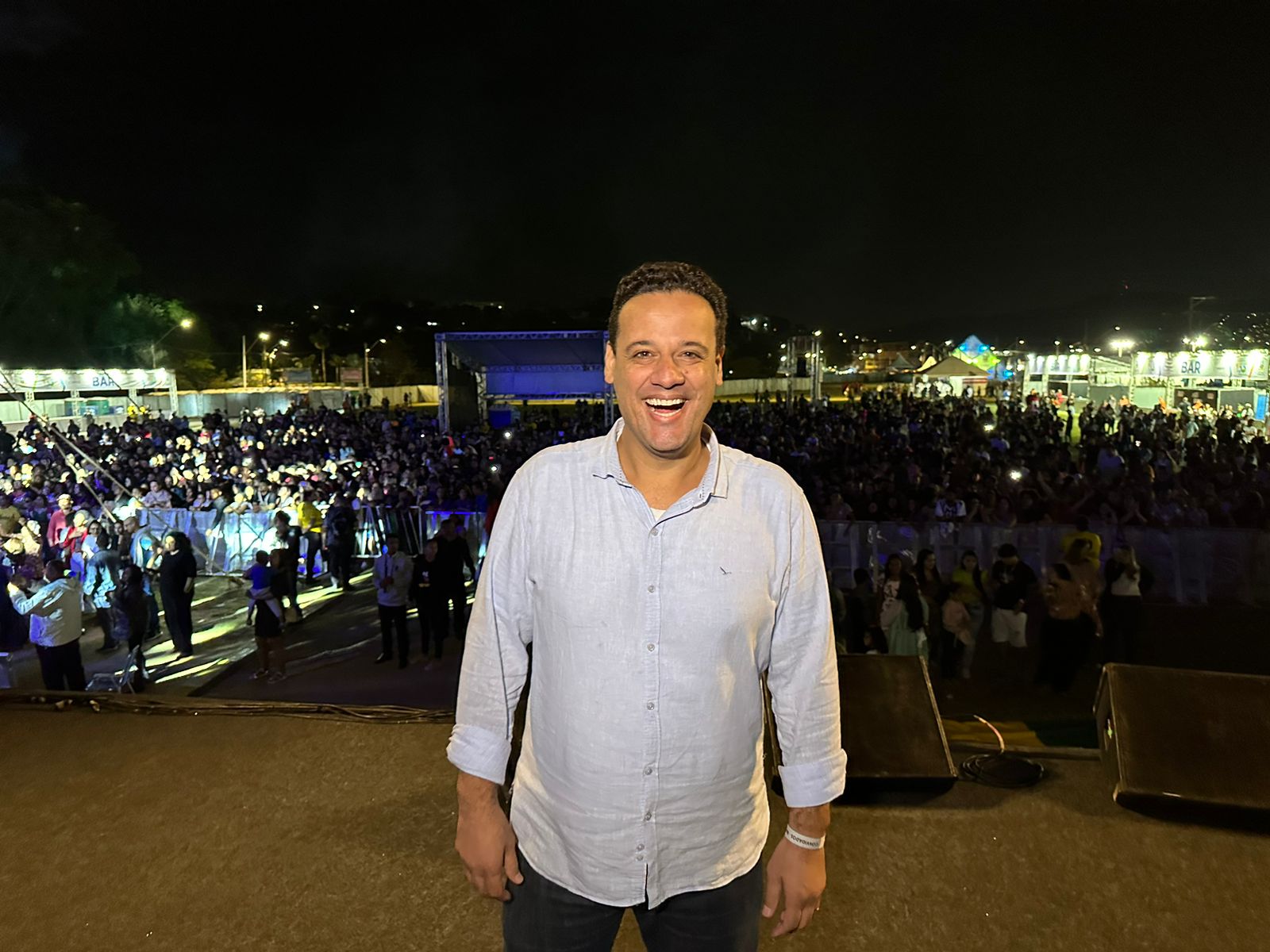 Douglas Camargo está sendo reconhecido pelo excelente trabalho em manter a população informada das melhorias da cidade