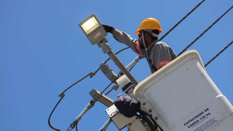 Atualização do sistema de iluminação pública resulta em redução das contas de energia elétrica da Prefeitura de Cariacica