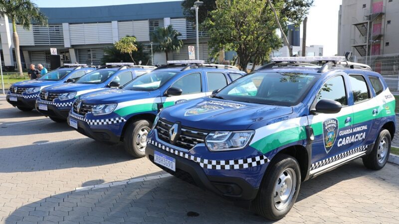 Guarda Municipal de Cariacica Encontra Arma de Fogo Falsa em Veículo com Placas Adulteradas