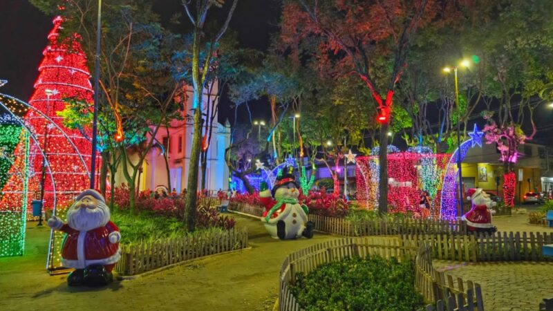 Magia Natalina: Decoração em Cariacica Promete Encantar Moradores