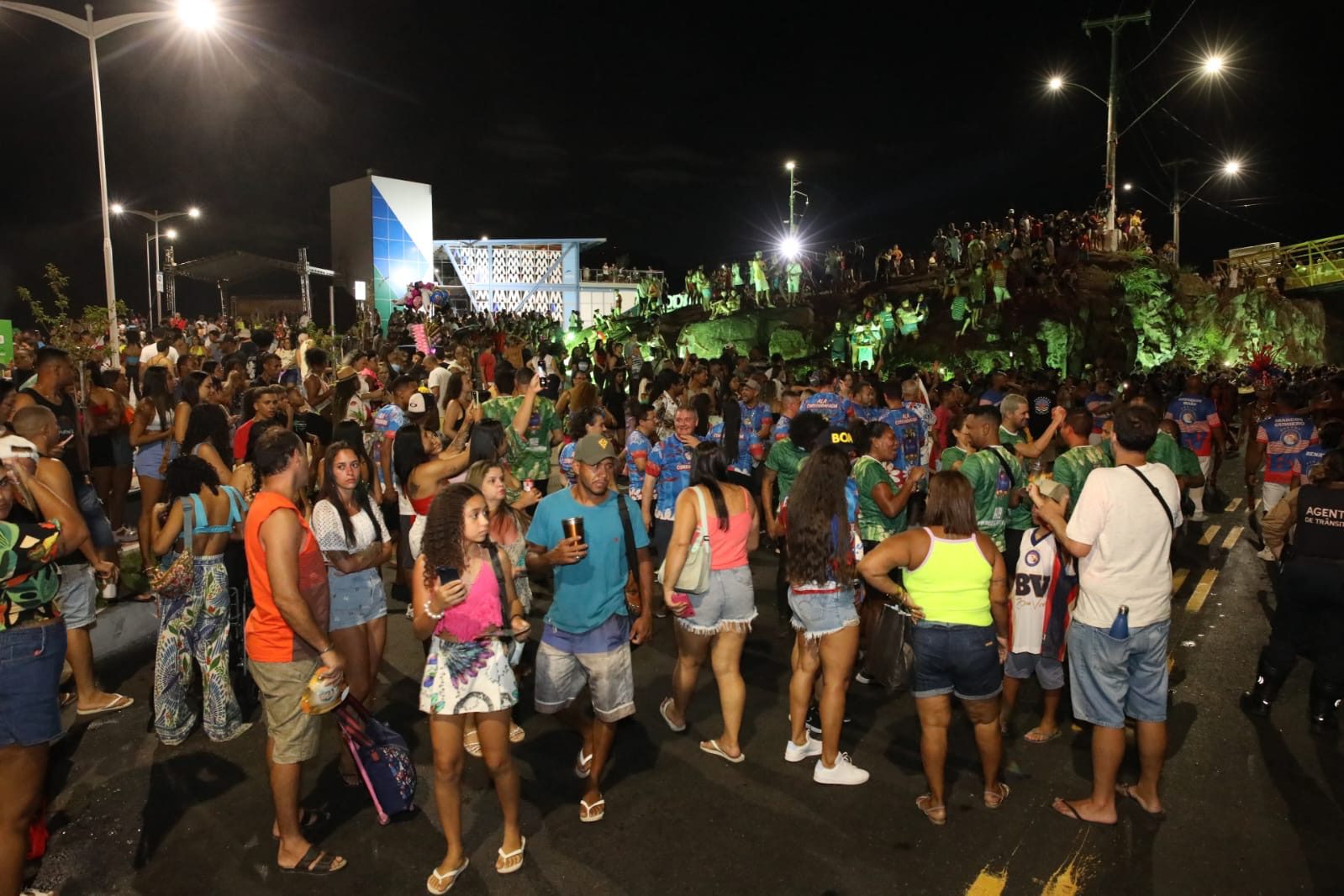 Nova Orla de Cariacica se transforma em Sambão do Povo para o ensaio técnico da escola de samba Independente de Boa Vista