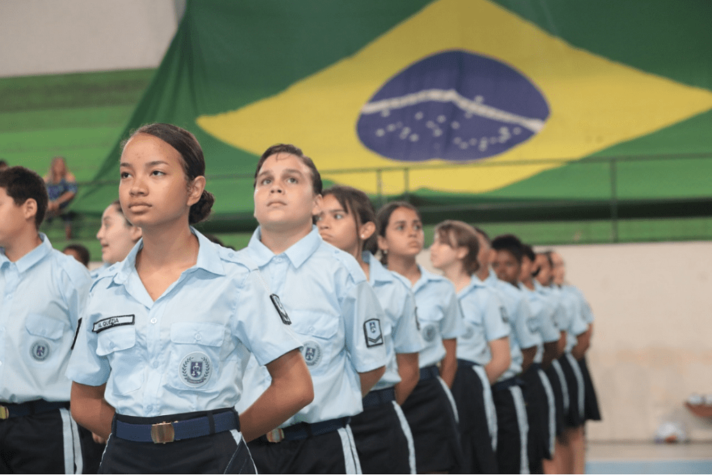 Euclério Sampaio após Manter Escolas Cívico-Militares em Funcionamento em 2023, agora anuncia Expansão em 2024