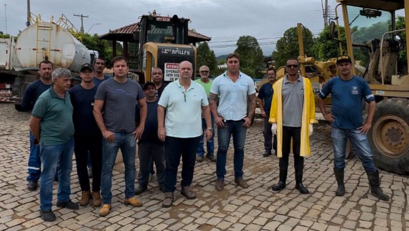 Prefeitura de Cariacica Mobiliza Força-Tarefa para Auxiliar Município Afetado pelas Chuvas no Sul do Estado