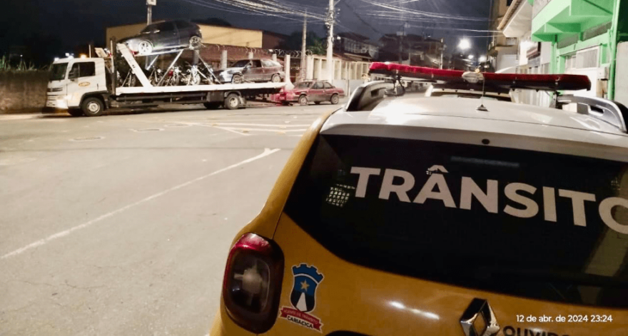 Veículos irregulares e drogas são apreendidos em operação do Trânsito em conjunto com a PM