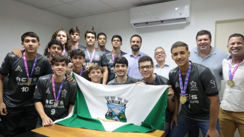 Seleção juvenil de handebol de Cariacica se prepara para o campeonato estadual