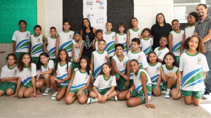 Projeto educativo transforma alunos em repórteres e ensina a criar um jornal