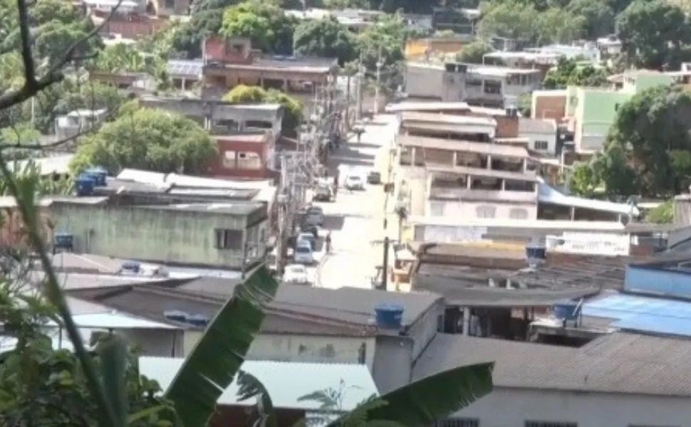 Jovem é baleado e morto durante troca de tiros em Cariacica