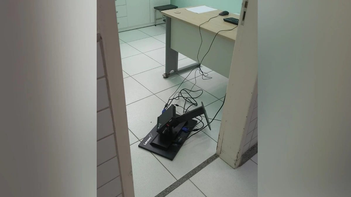 Paciente quebra computador durante incidente no Pronto Atendimento de Cariacica