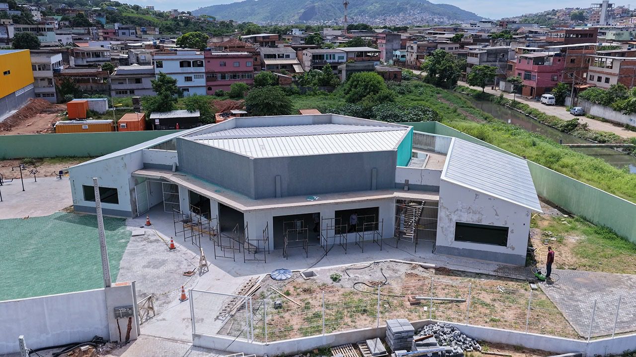 Centro de Convivência de Itacibá se aproxima da conclusão com 65% das obras finalizadas