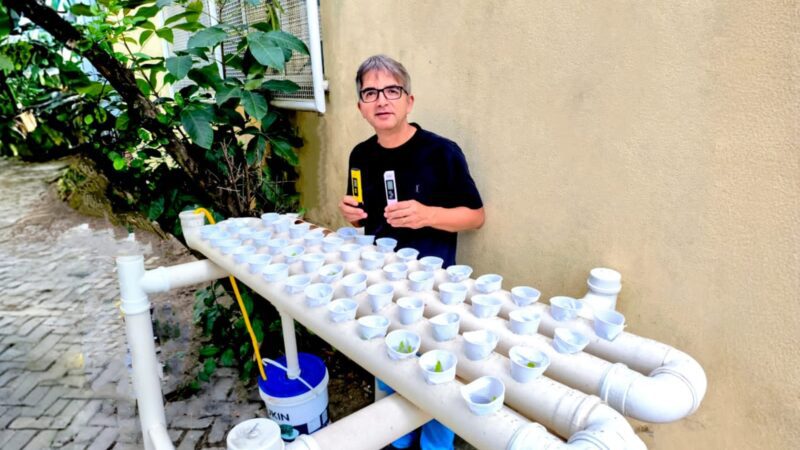 Escola de Padre Gabriel implanta horta hidropônica para inovar o ensino de Química