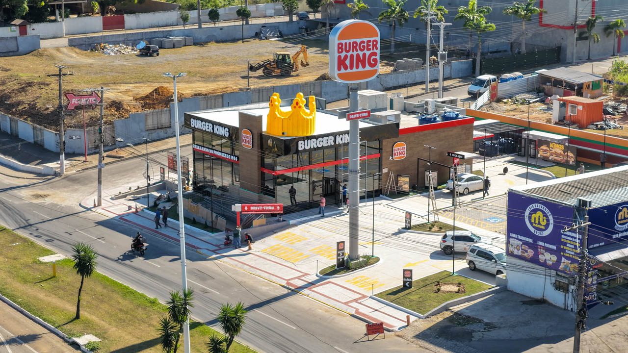 Nova unidade de rede mundial de fast food abre as portas em Cariacica nesta terça-feira