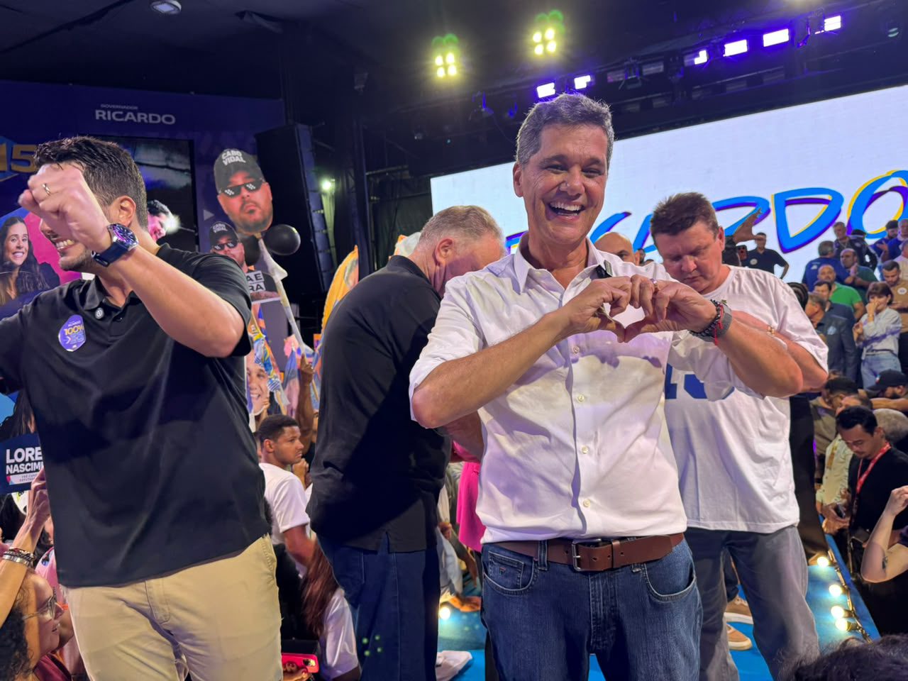 Diante de milhares de apoiadores, Ricardo confirma candidatura à reeleição e reafirma o “Pacto com o Futuro”