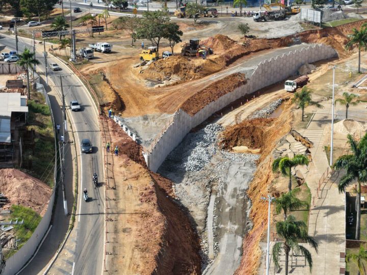 Obras em Alto Lage avançam com intervenções no mergulhão para construção de novo viaduto