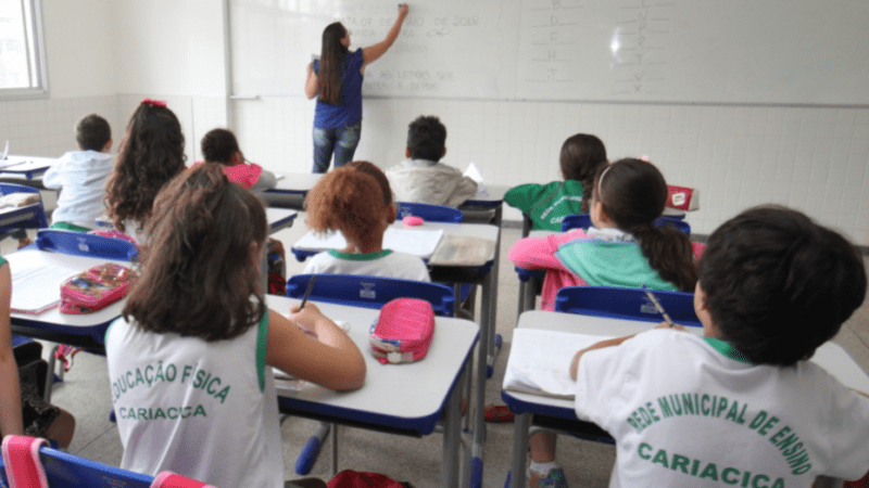 Servidores da Educação receberão recomposição salarial retroativa ao mês de abril