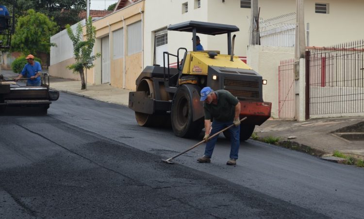 Prefeitura e governo do Estado assinam convênio para a drenagem e pavimentação de Avenida no bairro Formate