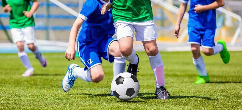 Cariacica abre vagas para escolinha de futebol e circuito funcional