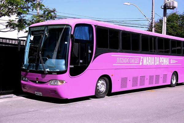Ônibus Rosa e mutirão de serviços nesta segunda (09), em Cariacica