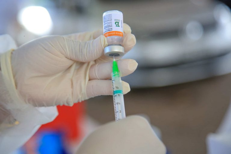 Covid-19 e gripe: vagas abertas para vacinação em Cariacica