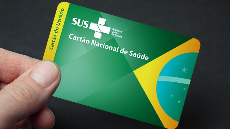 Moradores devem comparecer às unidades de saúde para informar dados para atualização do cartão do SUS