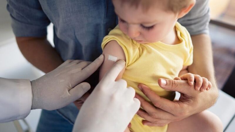 Secretaria de Saúde abre agendamento para imunização de crianças menores de três anos com comorbidades