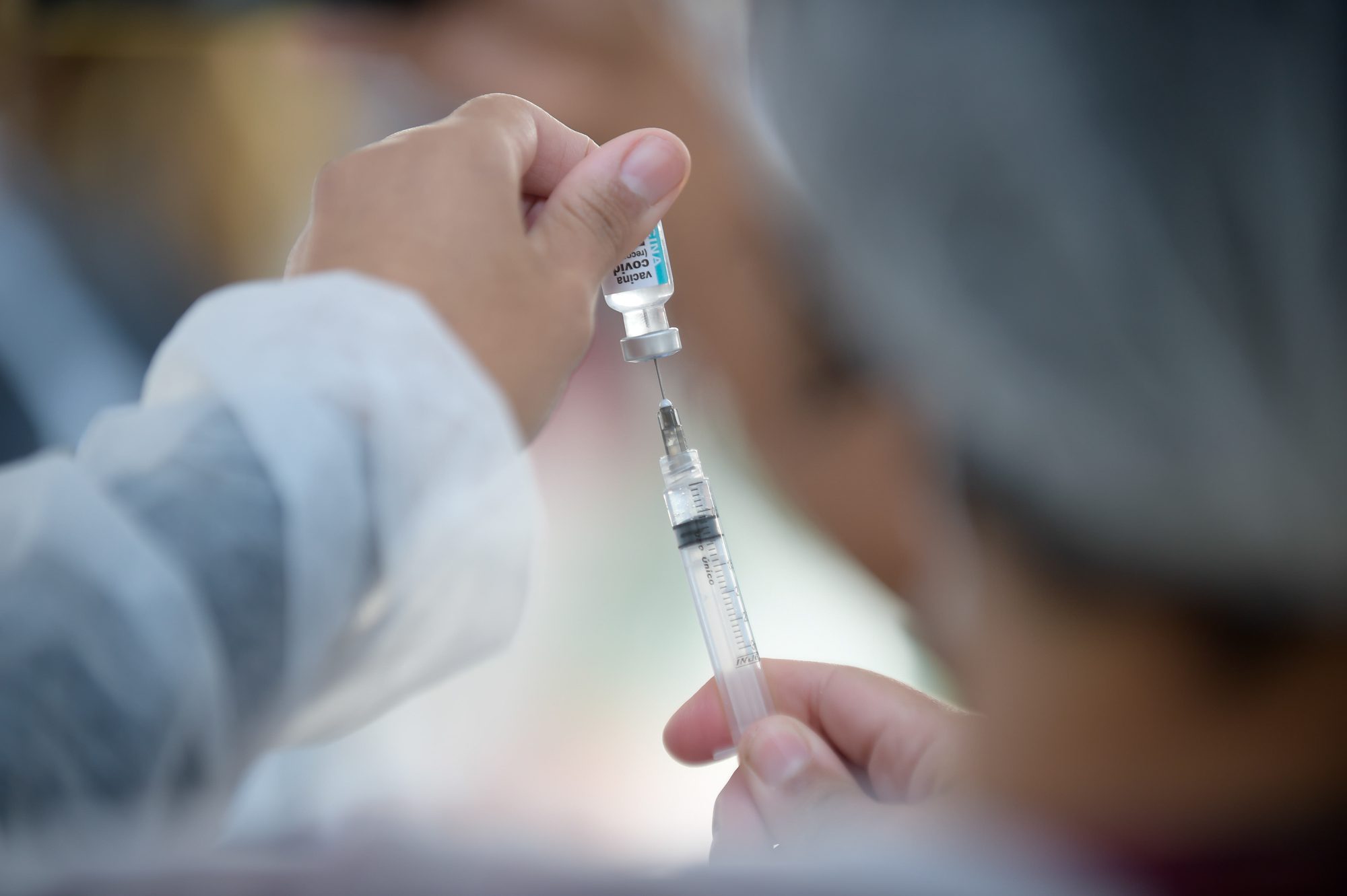 Vacinação sem agendamento está disponível para todos os públicos acima de 12 anos, em Cariacica