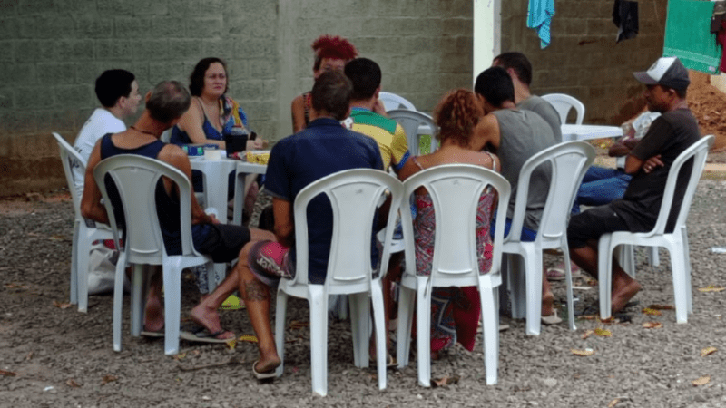 Usuários dos serviços do Centro Pop de Cariacica participam de oficina literária e histórias vão virar livro digital