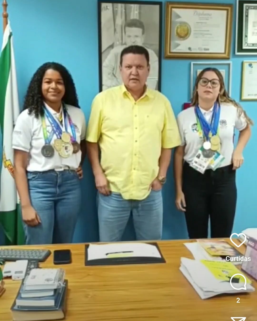 Euclério Sampaio recebe atletas campeãs juvenis de handball