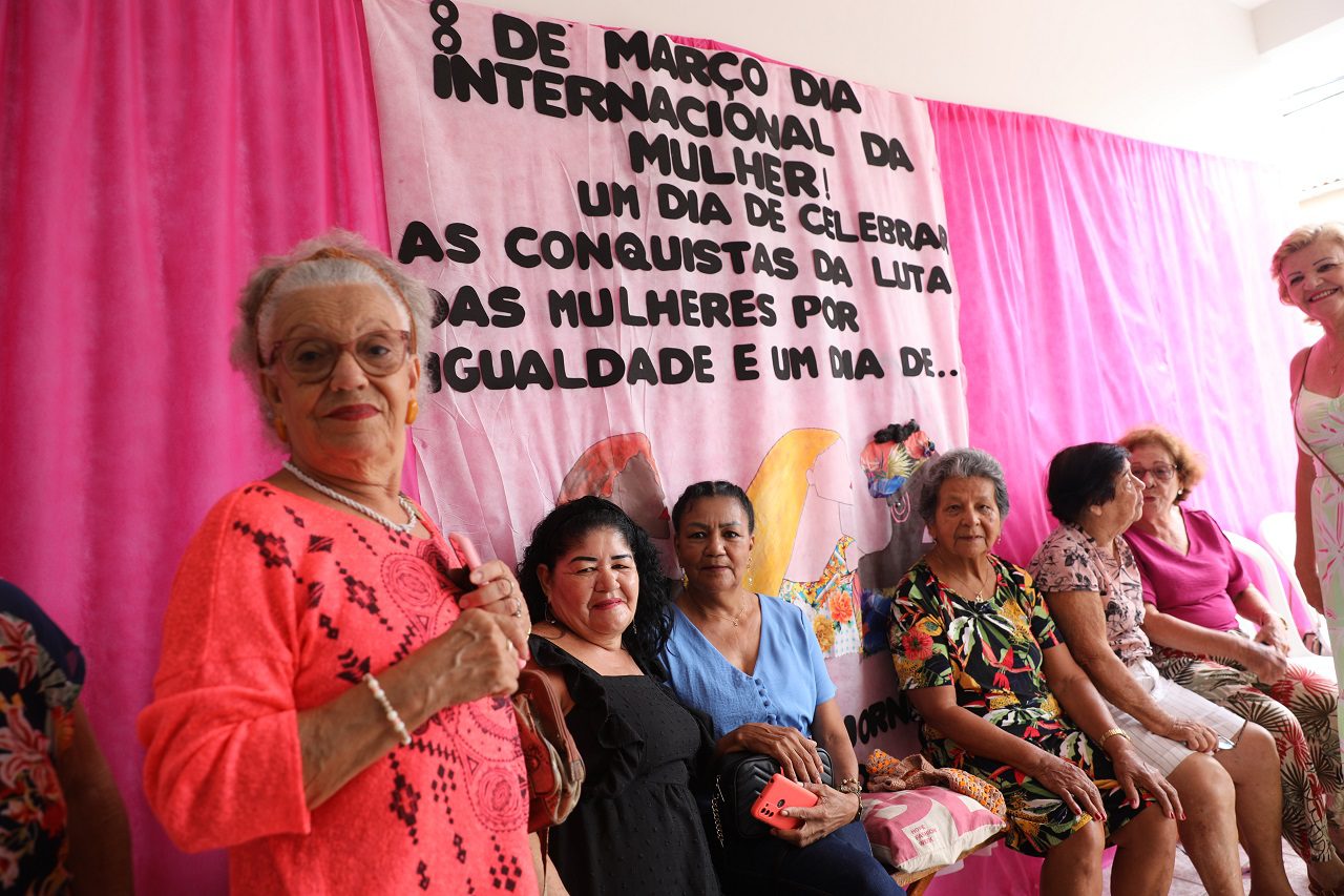 Centro de Convivência para a Pessoa Idosa oferece dia especial para mulheres