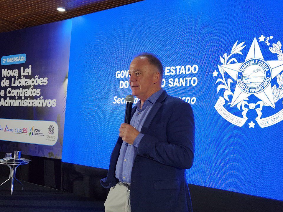 Governador Renato Casagrande destaca importância da qualificação de servidores para avanço dos investimentos