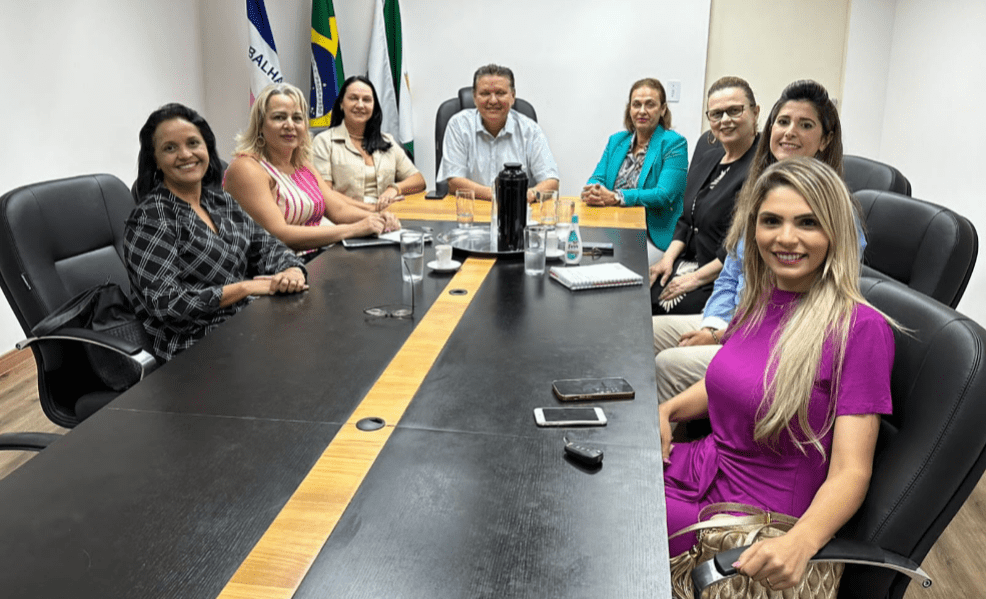 Prefeito realiza reunião com o Núcleo de Apoio às Vítimas de Violência do Ministério Público