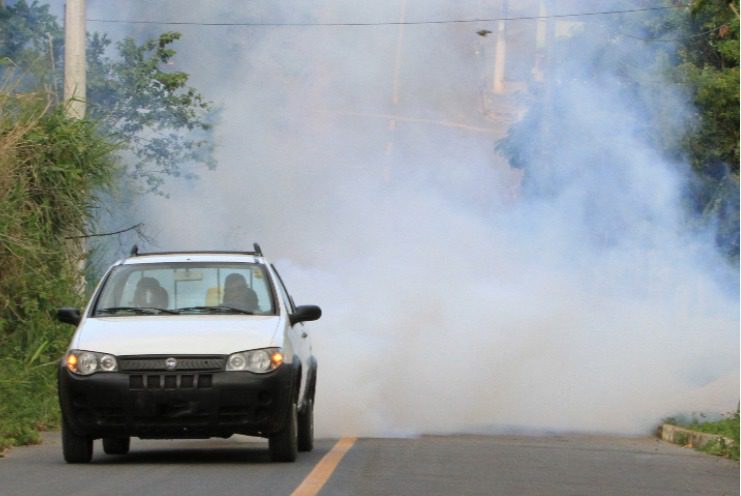 Carro fumacê passa por 23 bairros nesta semana