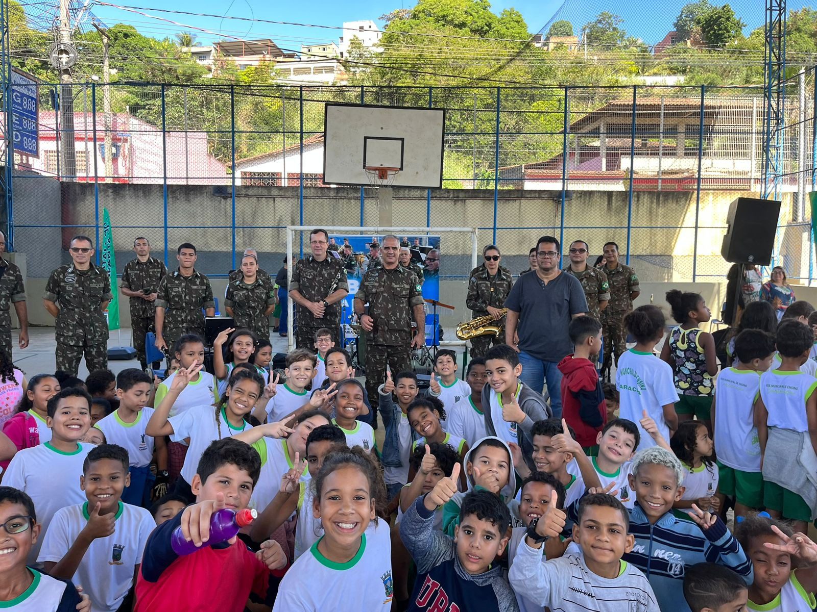 Emef Virgílio Francisco Schwab recebe o projeto Banda na Escola com clássicos da MPB e da música infantil