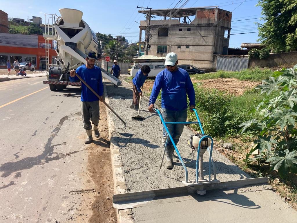 Cariacica recebe melhorias nas ruas e avenidas através da Secretaria de Obras
