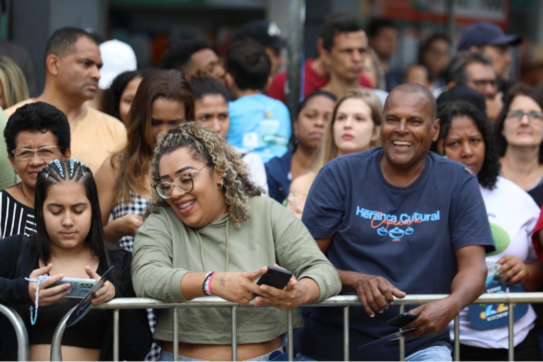 Cariacica 133 anos: Desfile cívico-militar na Avenida Expedito Garcia é aprovado pela população