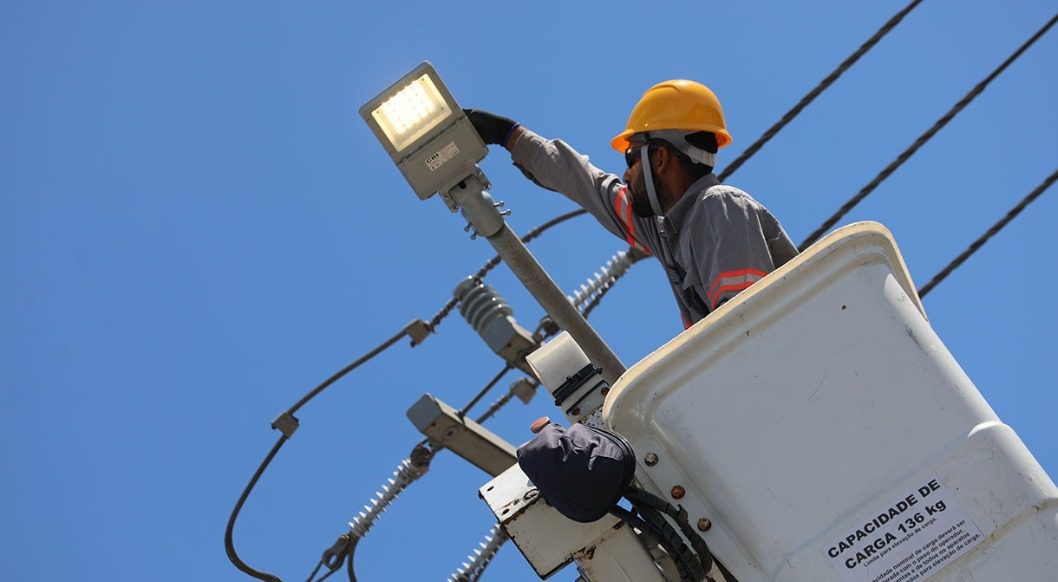 Atualização do sistema de iluminação pública resulta em redução das contas de energia elétrica da Prefeitura de Cariacica