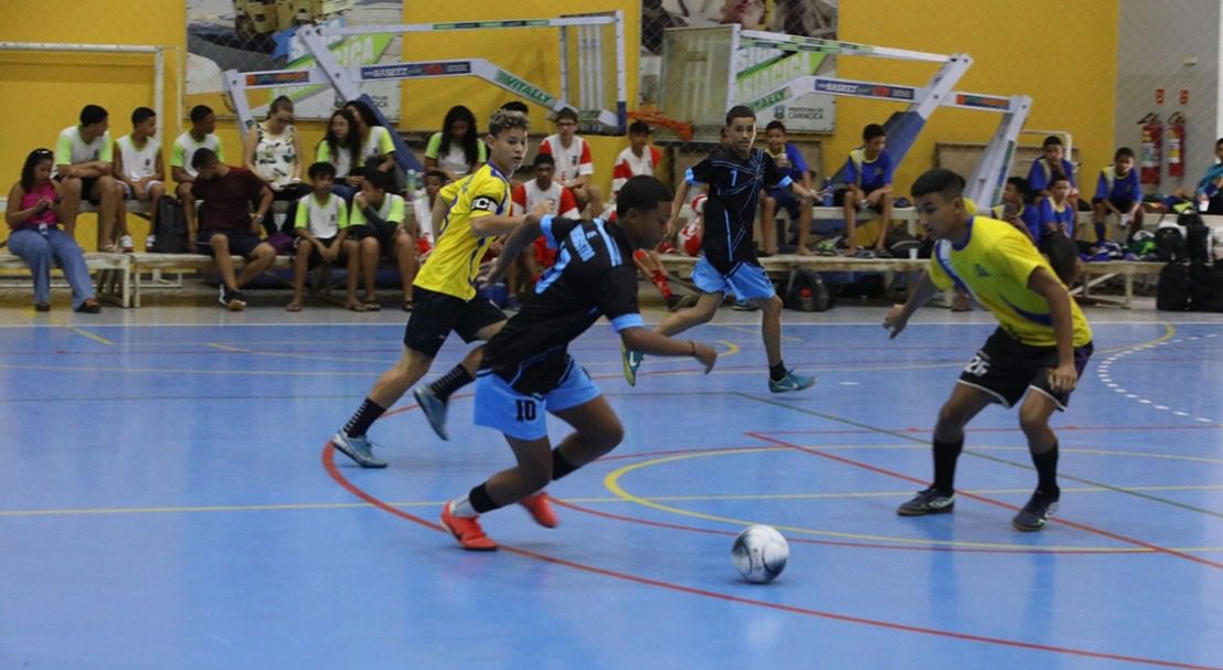 Primeira Rodada dos Jogos Estudantis de Cariacica é Marcada por Chuva de Gols no Futsal