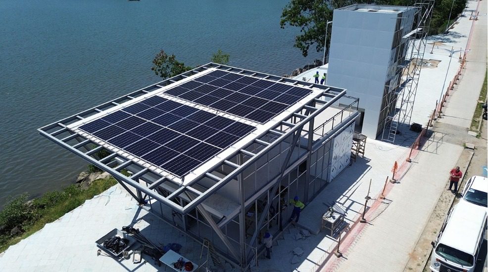 Sustentabilidade à Beira-Mar: Orla Adota Energia Solar em Iluminação e Restaurantes