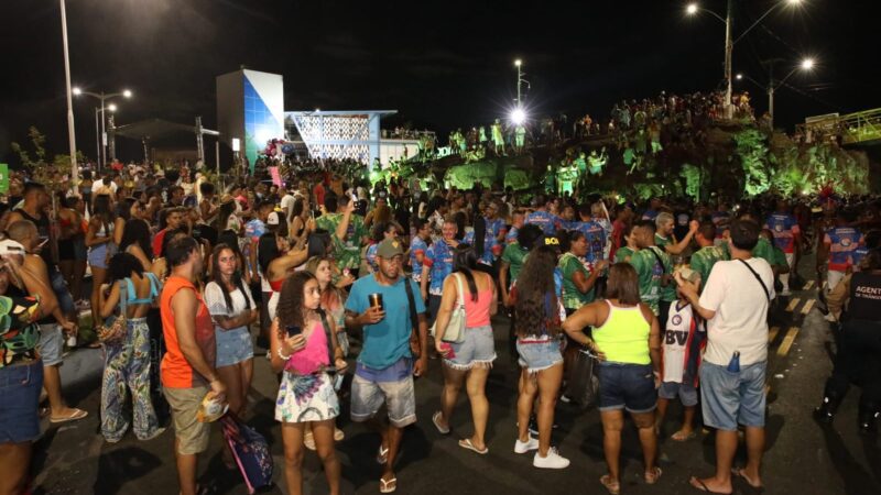 Nova Orla de Cariacica se transforma em Sambão do Povo para o ensaio técnico da escola de samba Independente de Boa Vista