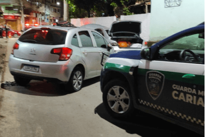 Guarda Municipal recupera veículo roubado e detém condutor após alerta do Cerco Inteligente