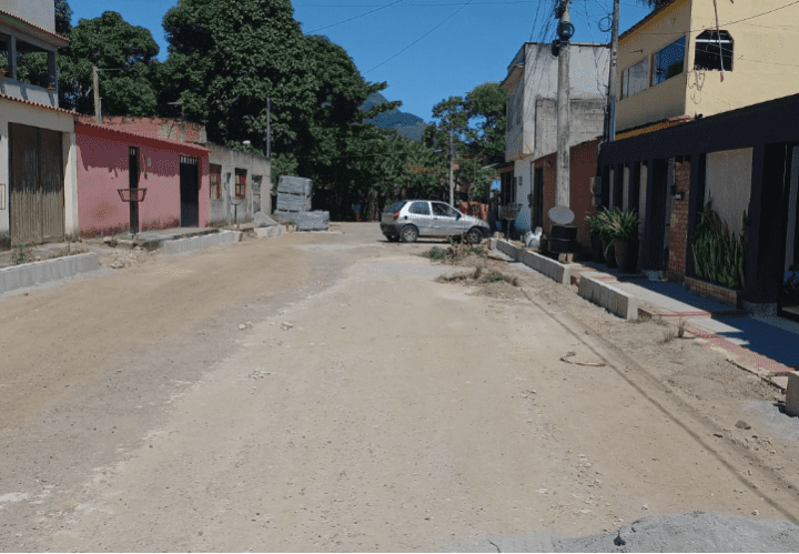 Bairro Planeta recebe pavimentação em quatro ruas