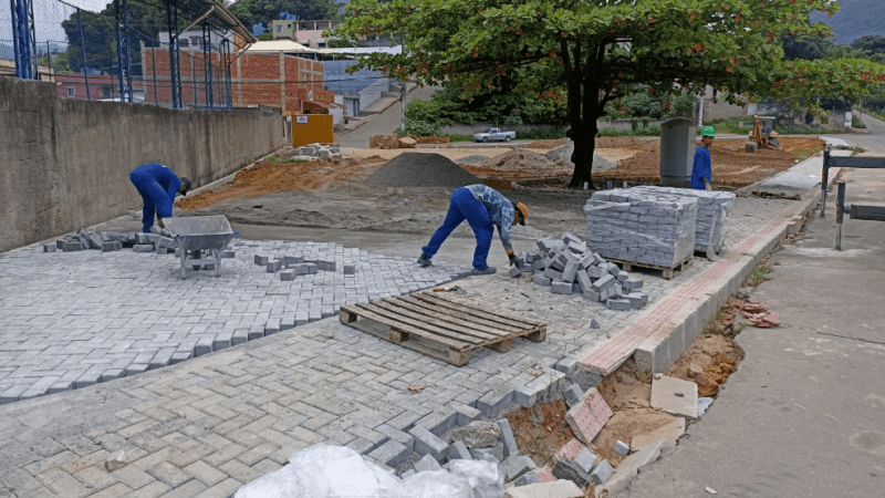 Melhorias continuam por diversos bairros de Cariacica