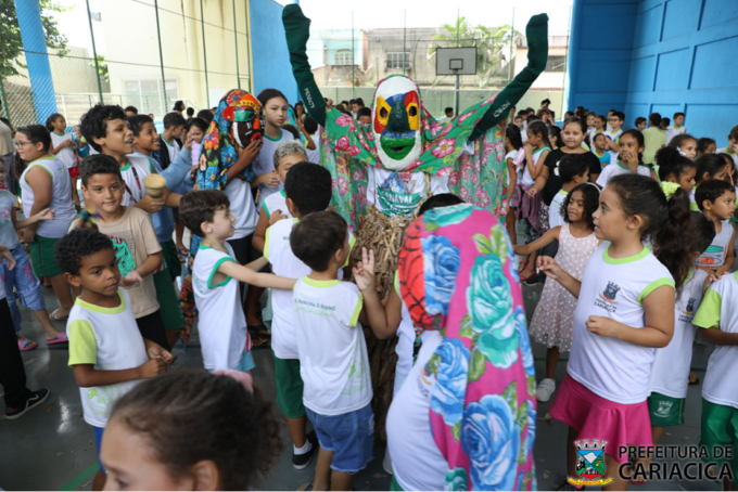 João Bananeira nas Escolas: aula divertida e cultural para 572 alunos da Emef Noêmia Costa de Lima, em Vista Mar