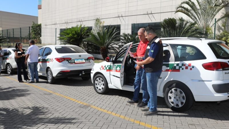 Ação de fiscalização educativa é realizada com 50 taxistas em Cariacica