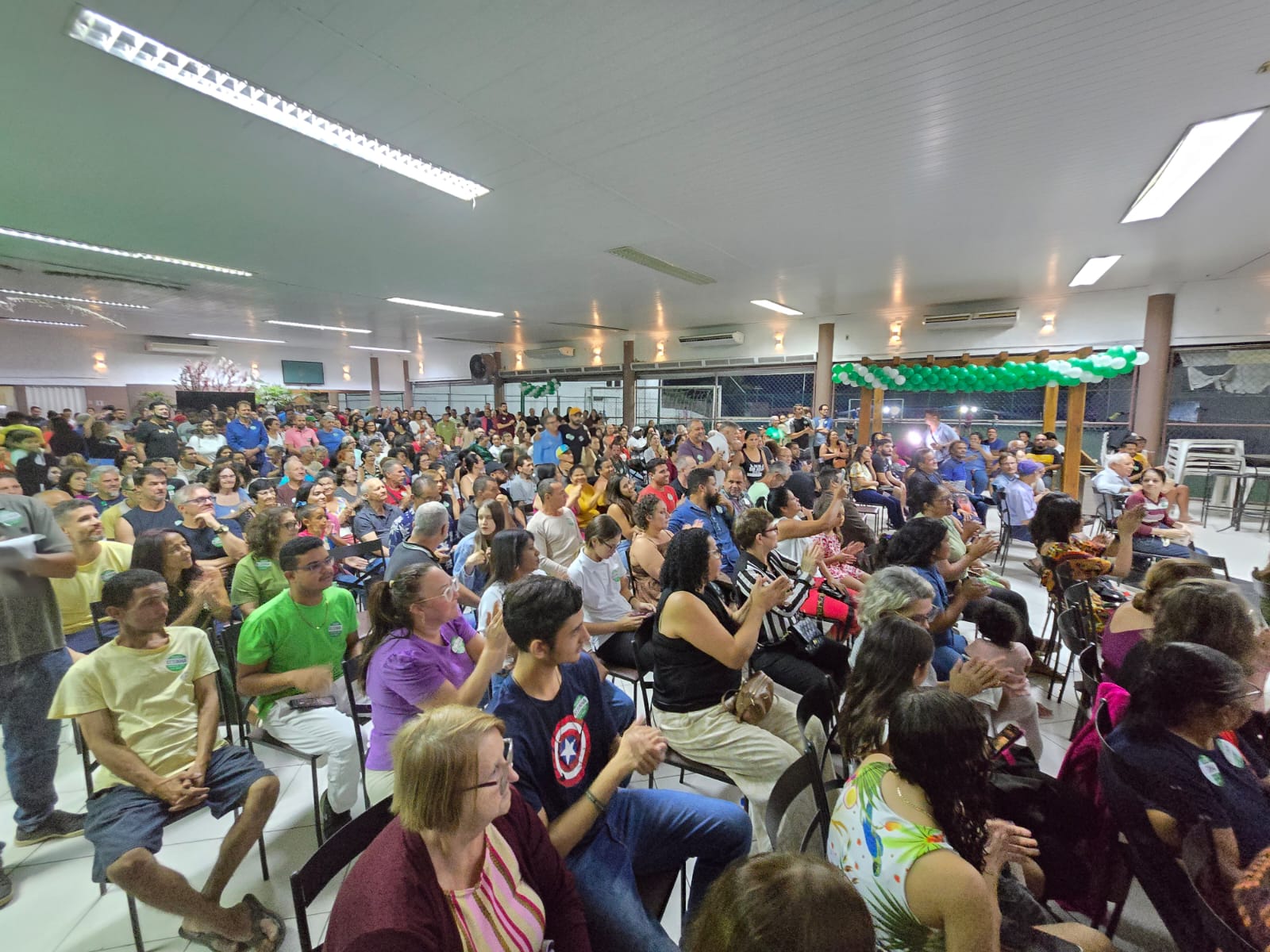 Cesinha Começa Pré-Campanha com Show de Apoio em Cariacica