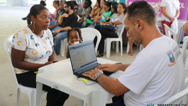 Mais de 250 pessoas recebem atendimento no mutirão de empregos