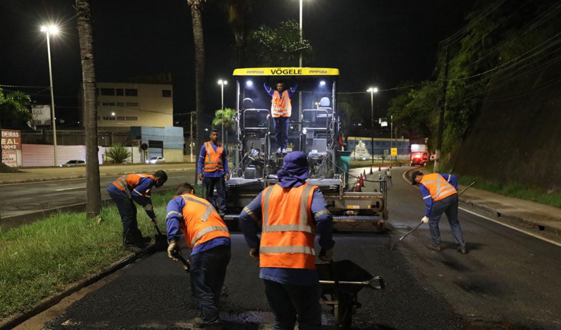 Avenida Mário Gurgel recebe melhorias com recapeamento asfáltico