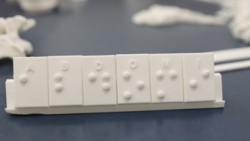 Acessibilidade em destaque: alfabeto em braille impresso em 3D transforma a educação em Cariacica