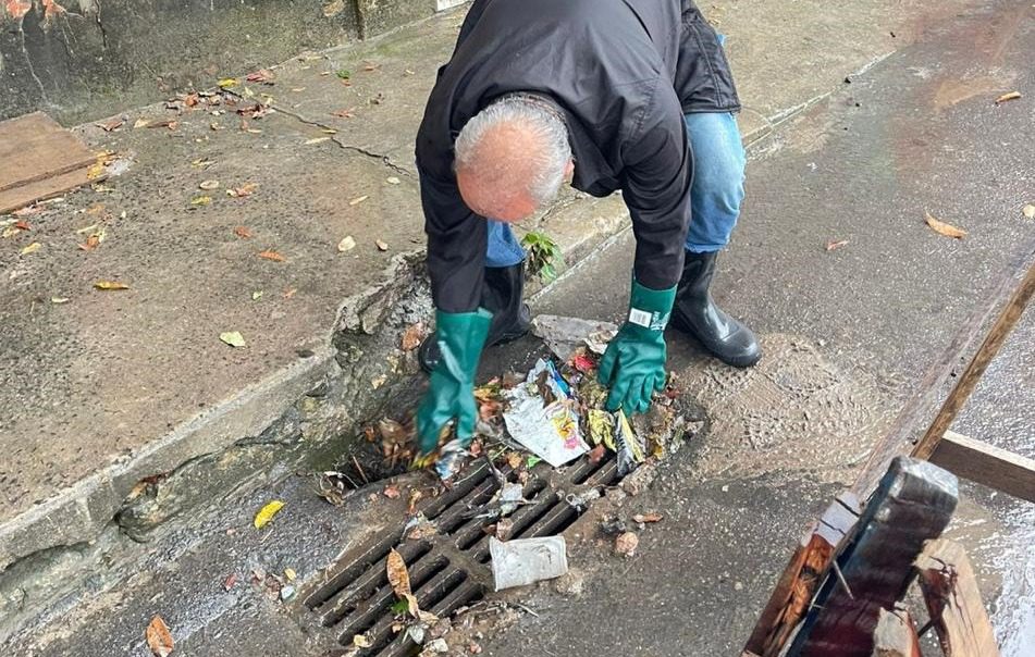 Manutenção preventiva em Cariacica garante rápido escoamento das chuvas